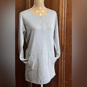 Athleta Dress Gray Size Small with zipper front pockets
